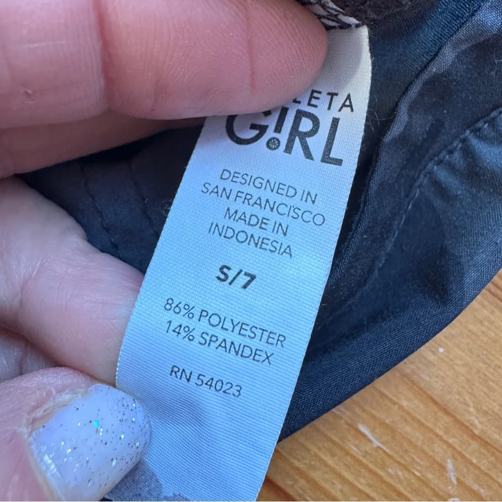 Athleta girl camouflage romper size 7